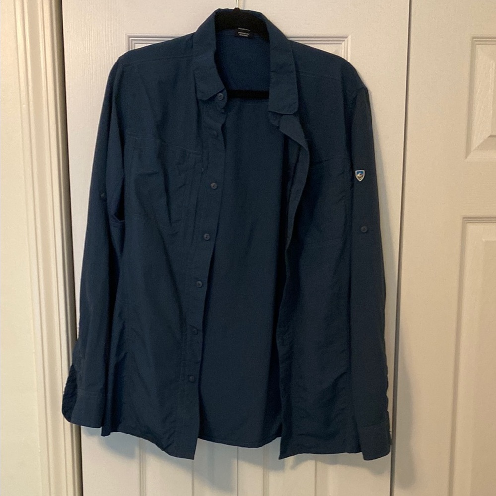 Men’s medium Kuhl long sleeve blue vented shirt.